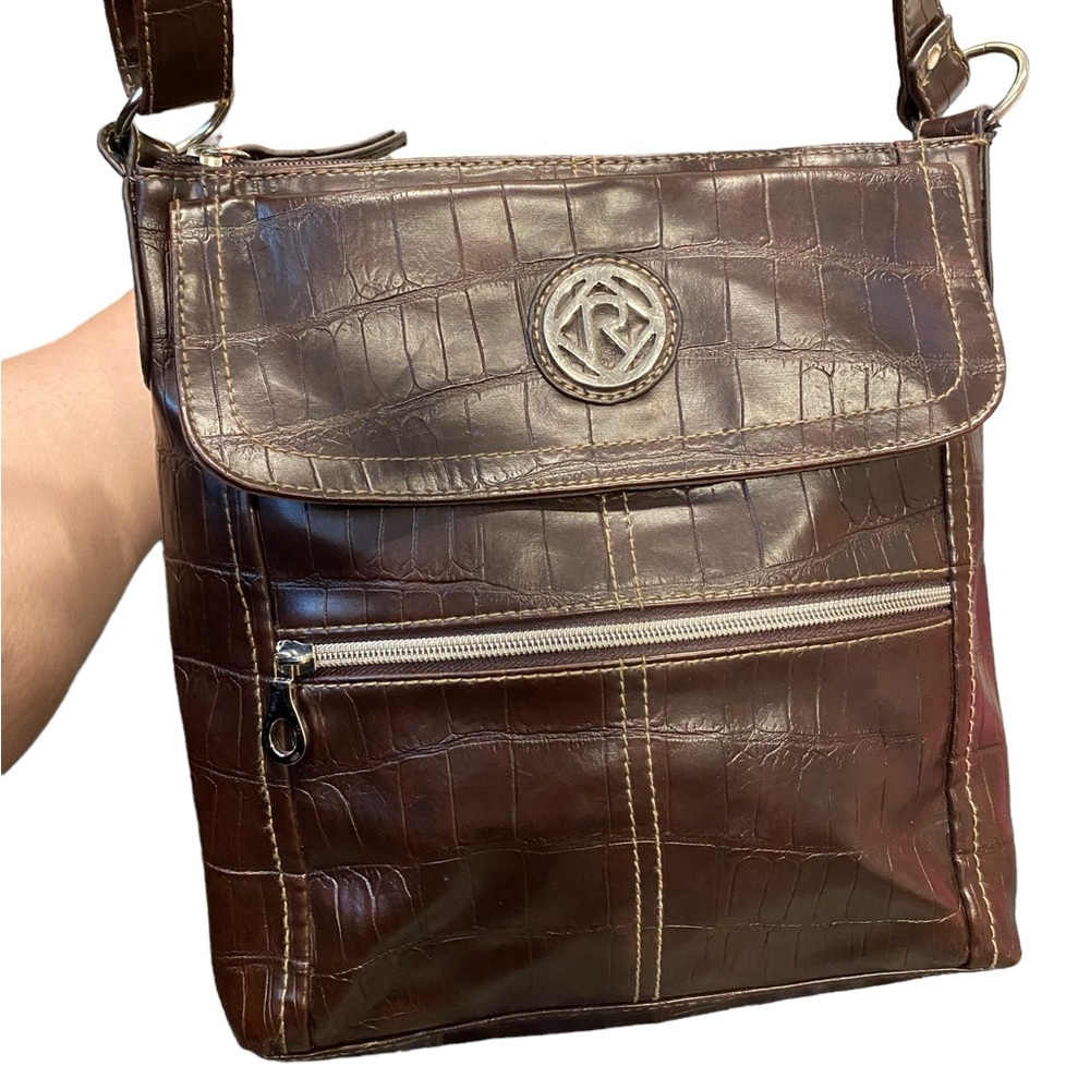 Relic Brown crossbody, great shape!